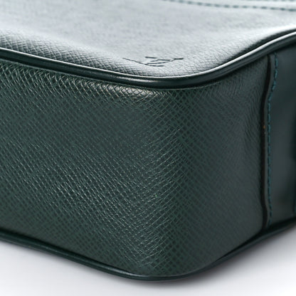 Louis Vuitton Taiga Kaluga Toiletry Pouch Epicea 8 of 8