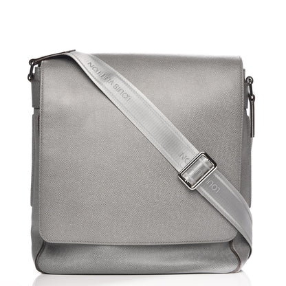 Louis Vuitton Taiga Milo Messenger Glacier 1 of 8
