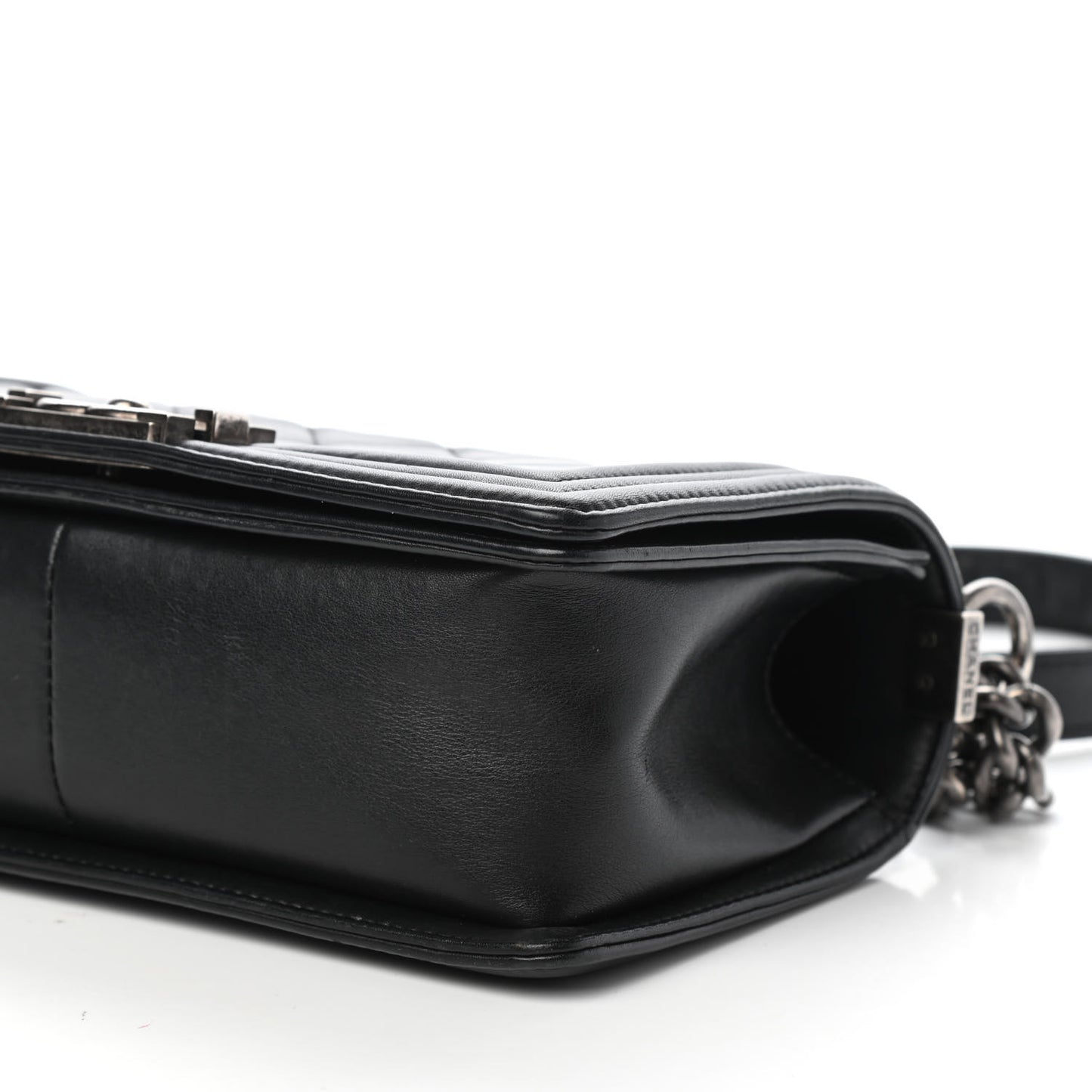 Calfskin Quilted Medium Boy Flap Black