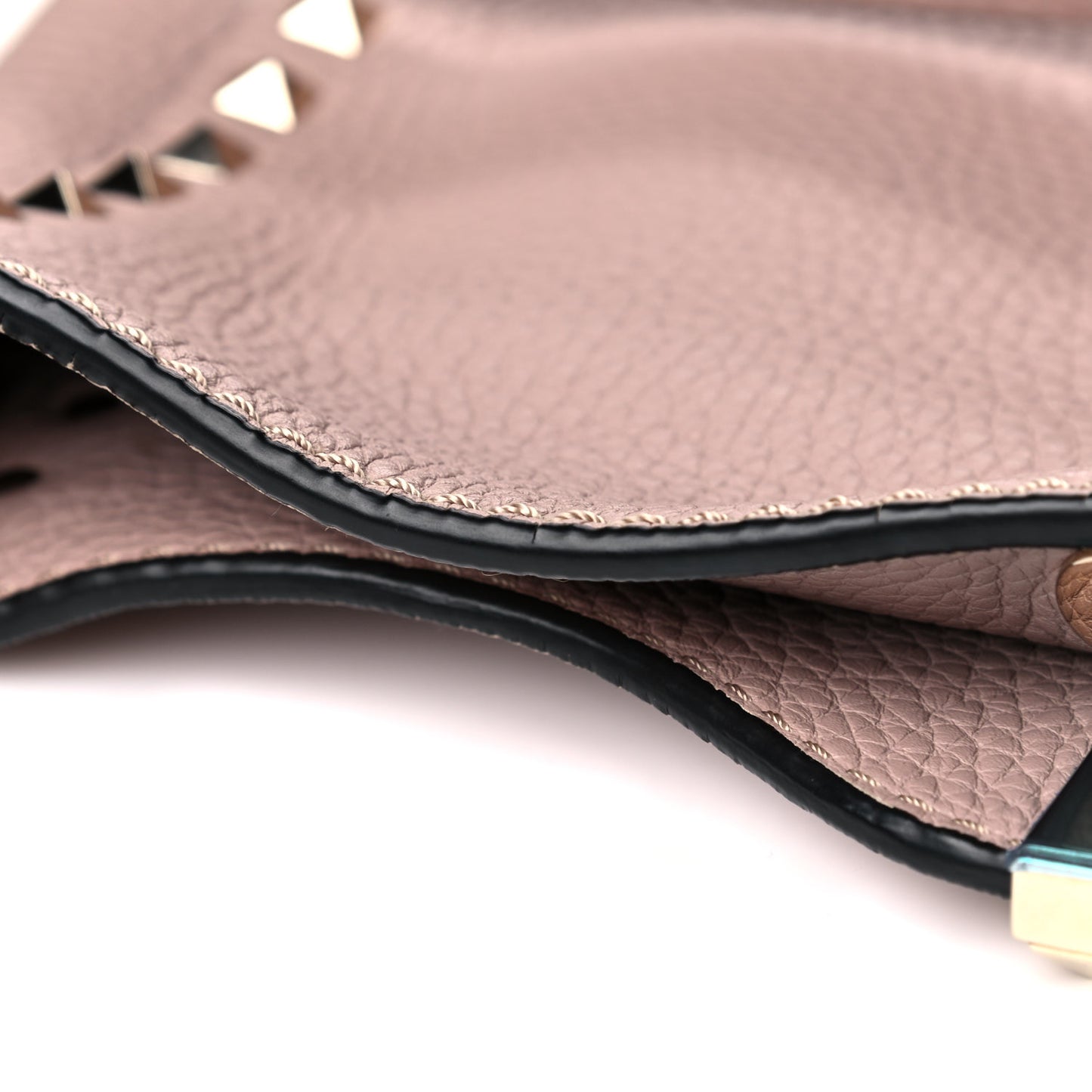 Pebbled Calfskin Small Rockstud Flip-Lock Messenger Bag Poudre