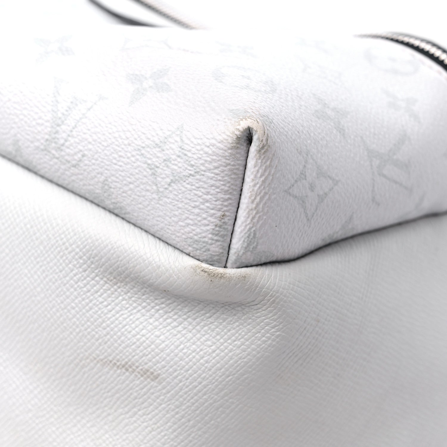 Louis Vuitton Taiga Monogram Discovery Backpack PM White 8 of 15