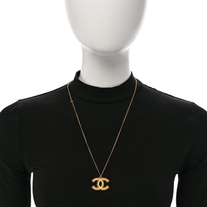 Chanel Metal CC Necklace Matte Gold 2 of 7