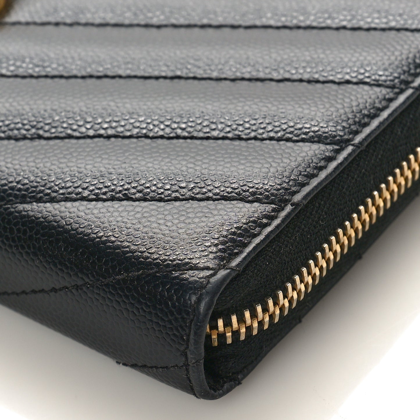 Grain De Poudre Matelasse Chevron Monogram Small Zip Around Wallet Black