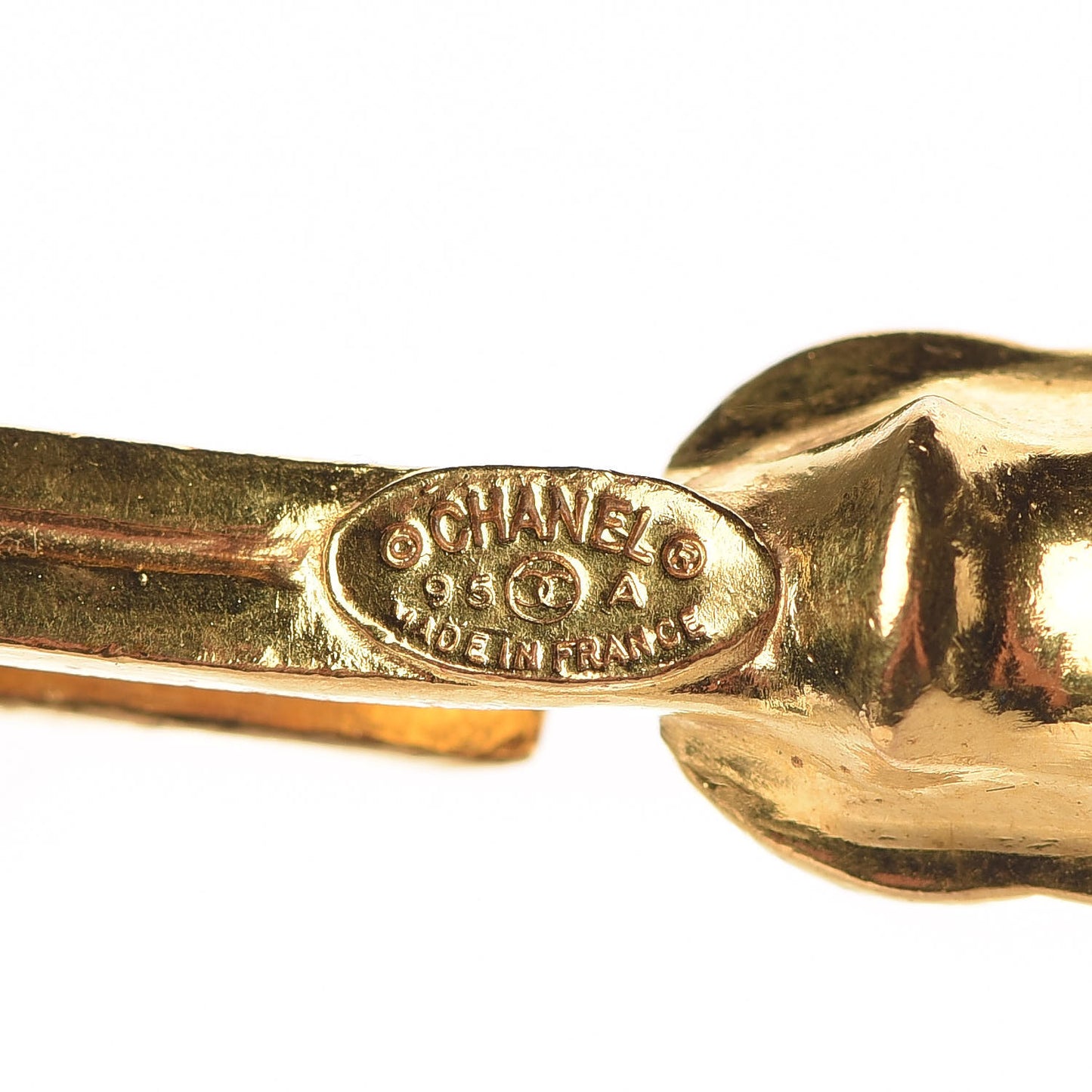 Loupe Magnifying Glass Necklace Gold