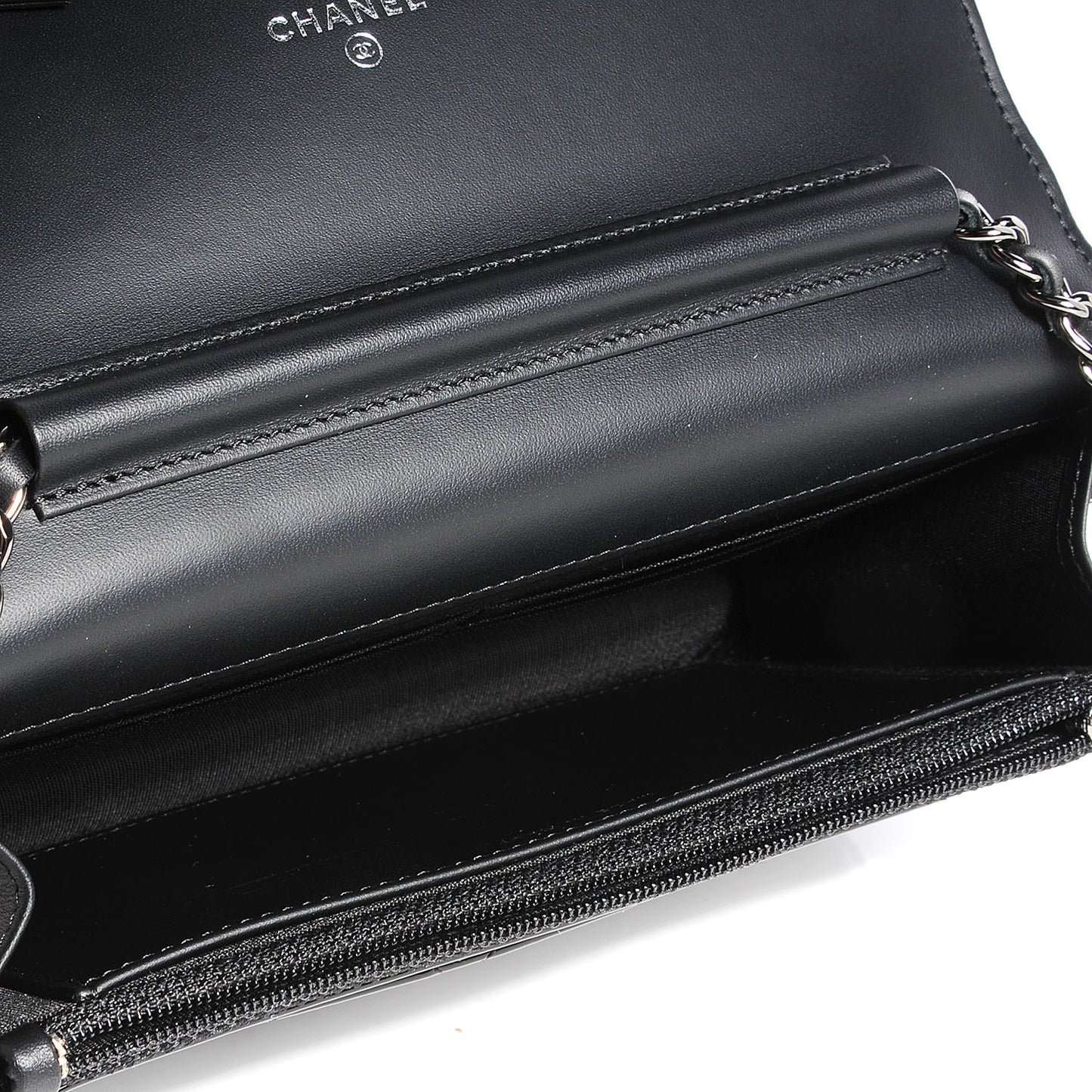 Patent Quilted Brilliant Wallet On Chain WOC Black