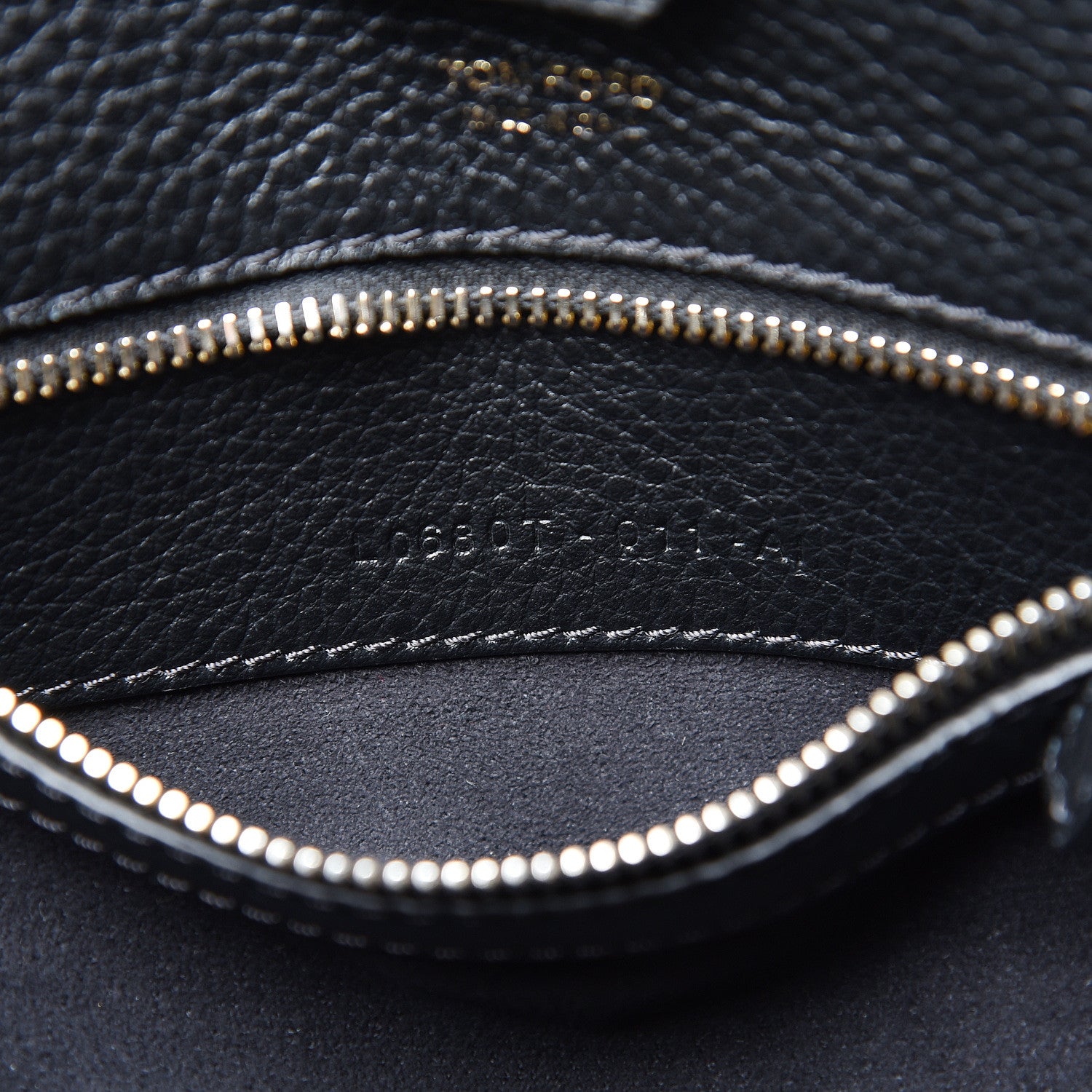 Tom Ford Grained Calfskin Sedgwick Medium Zipper Tote Black 6 of 11