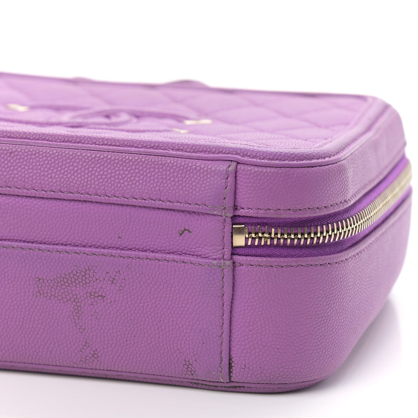 Caviar Quilted Medium CC Filigree Vanity Case Purple