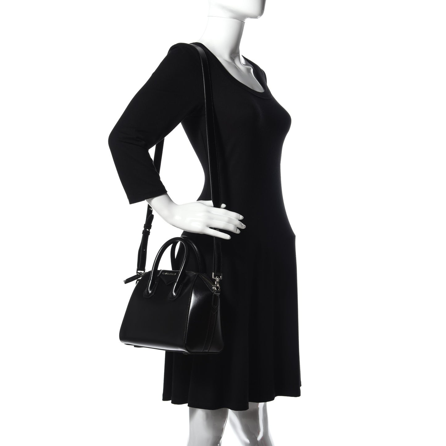 Shiny Lord Calfskin Mini Antigona Black