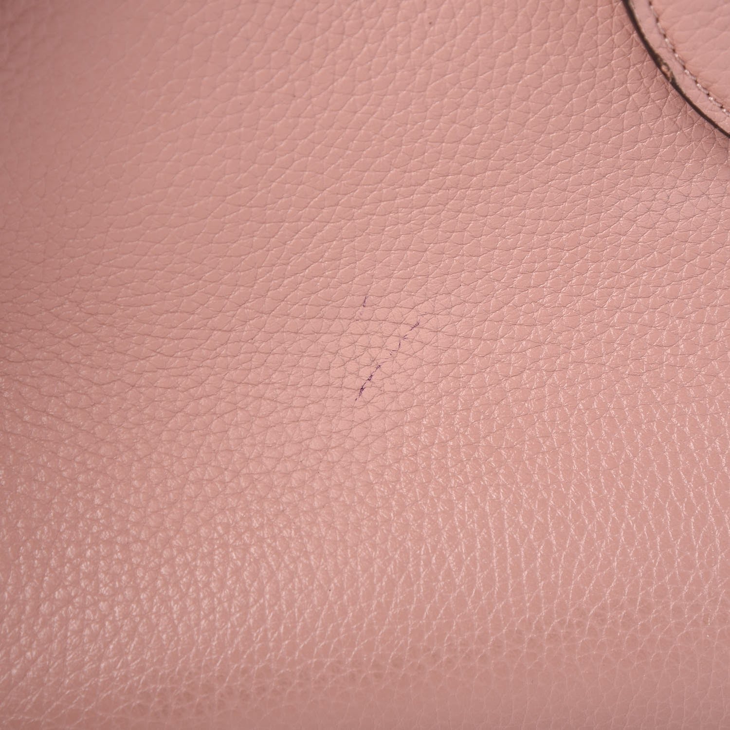 Louis Vuitton Taurillon Capucines MM Magnolia 9 of 12