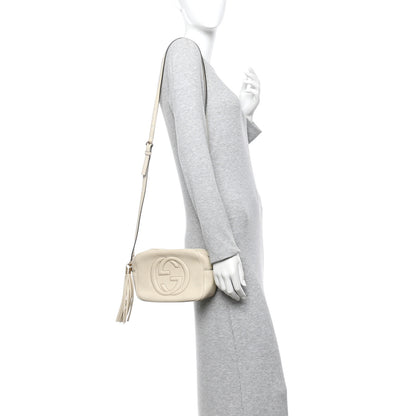 Gucci Pebbled Calfskin Small Soho Disco Bag Off White 2 of 14
