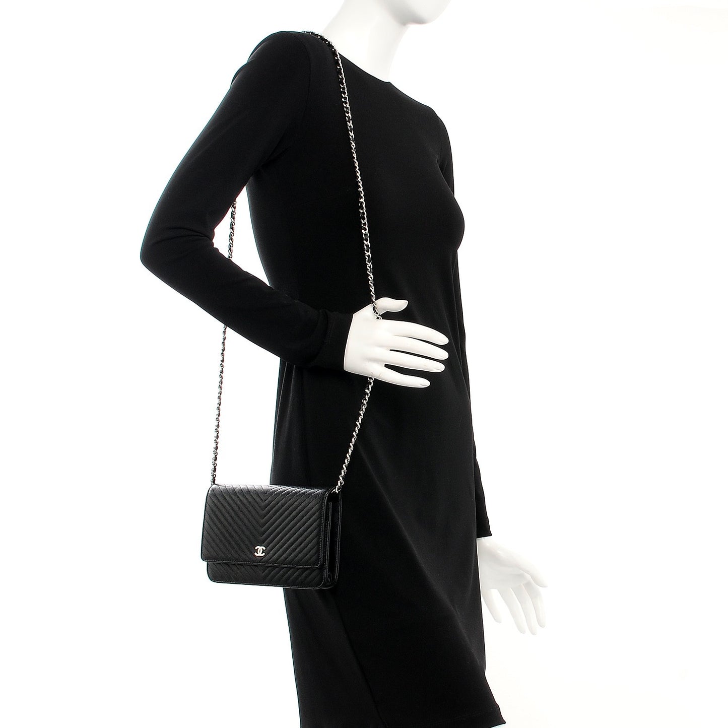 Caviar Chevron Quilted Wallet On Chain WOC Black
