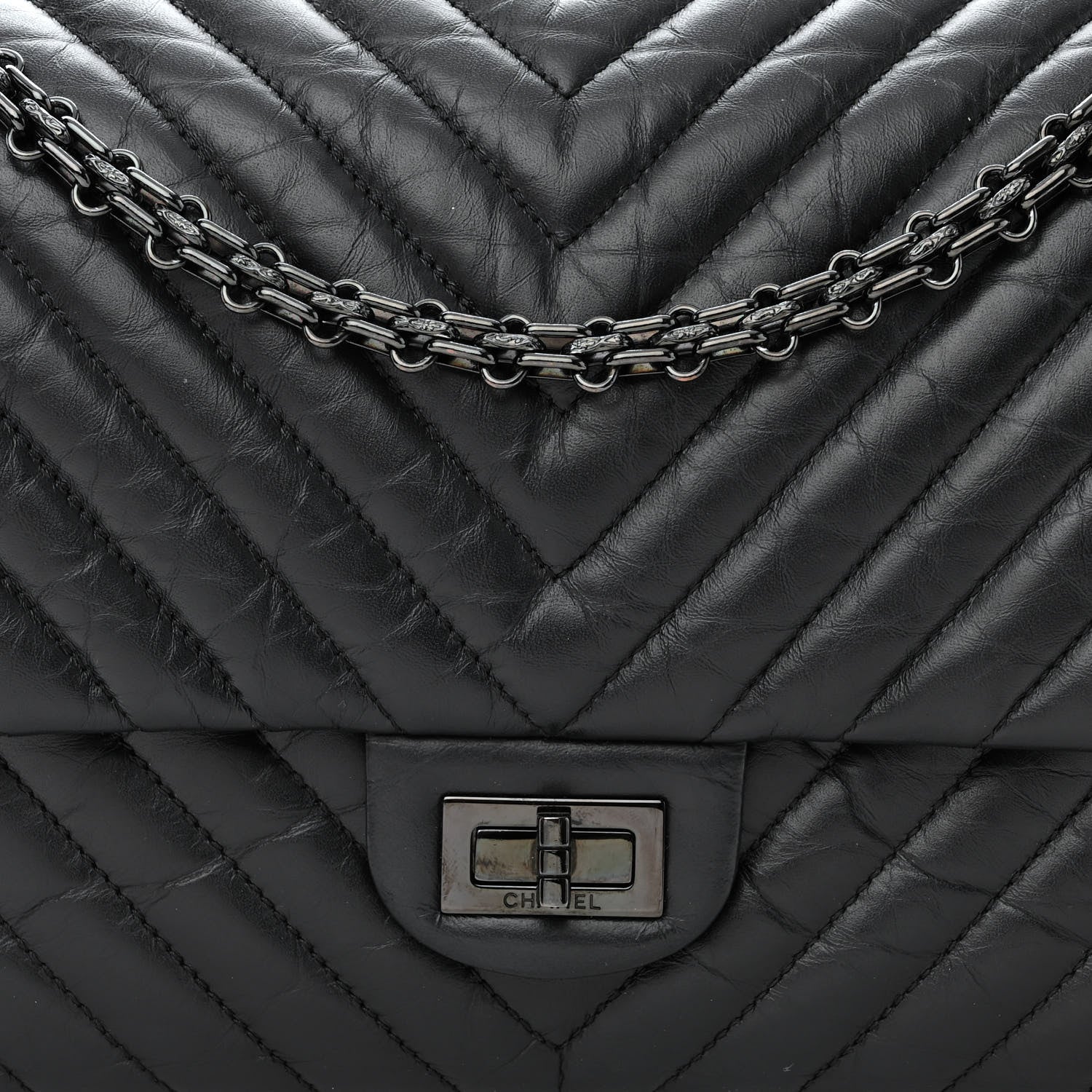 Chanel Aged Calfskin Chevron Quilted 2.55 Reissue 226 So Black 8 of 11
