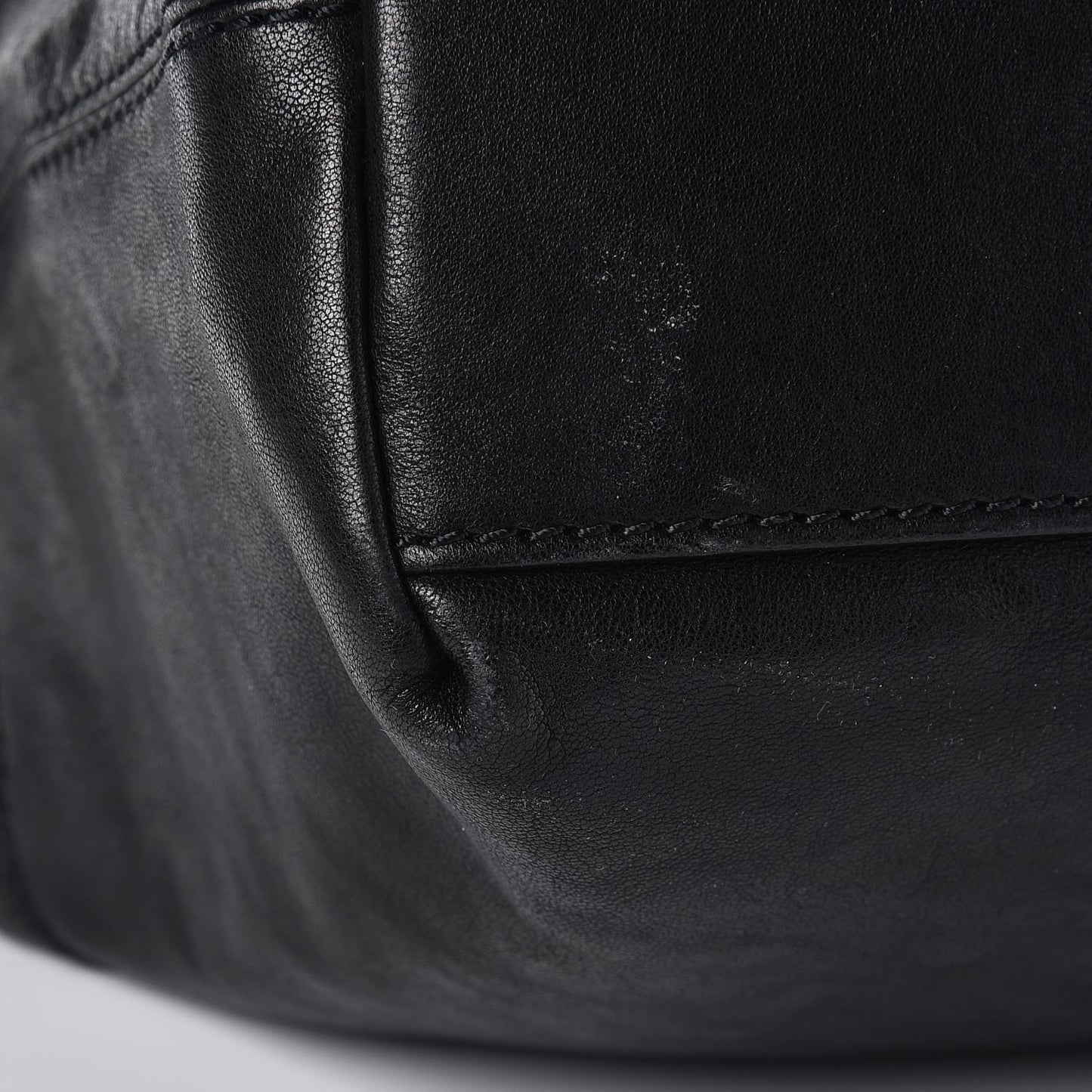 Lambskin Medium Nightingale Black