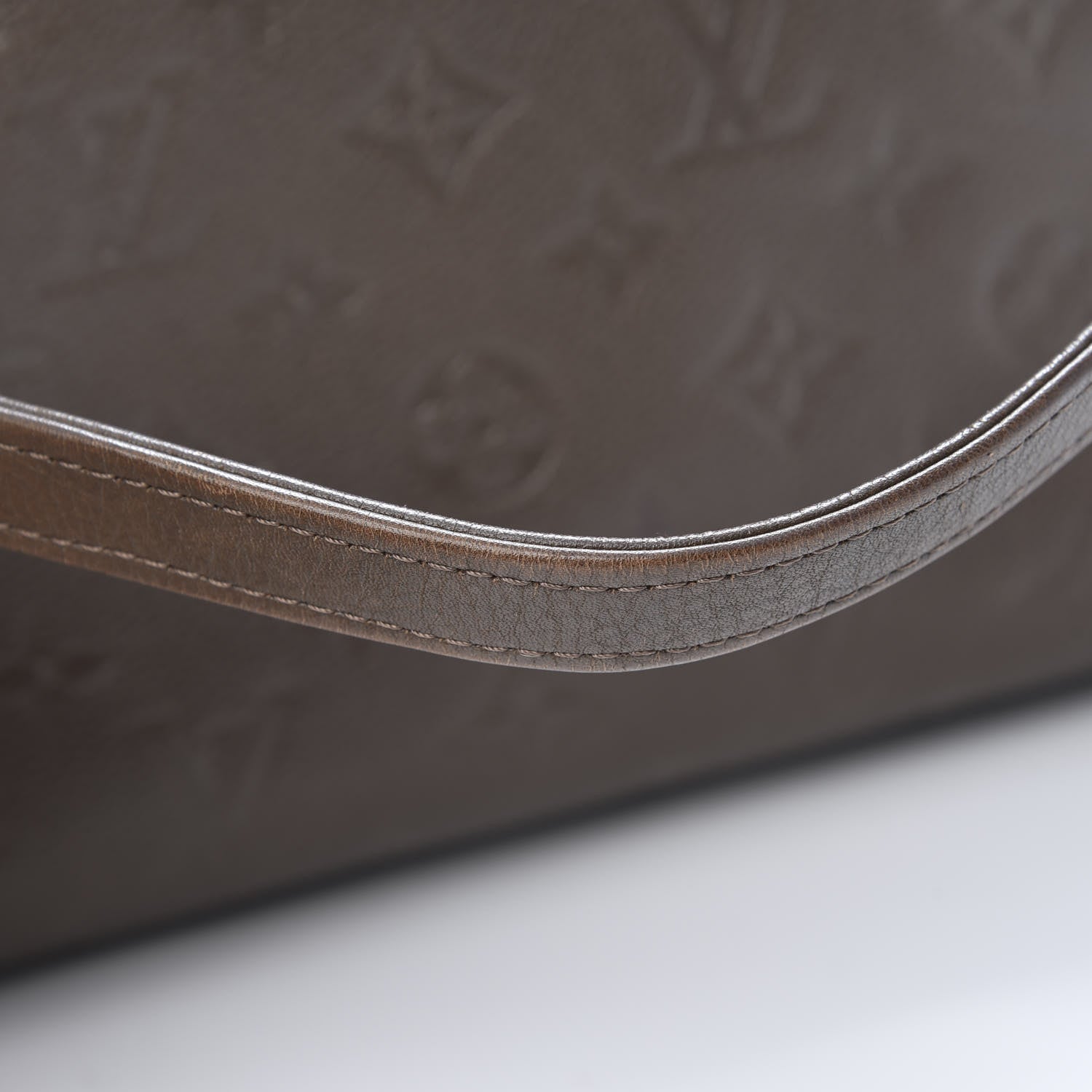 Louis Vuitton Empreinte Lumineuse PM Ombre 13 of 14