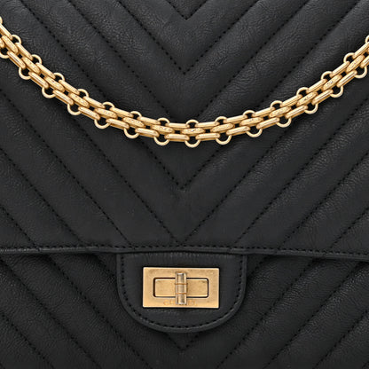 Chanel Crumpled Calfskin Chevron Quilted 2.55 Reissue 226 Black 8 of 12