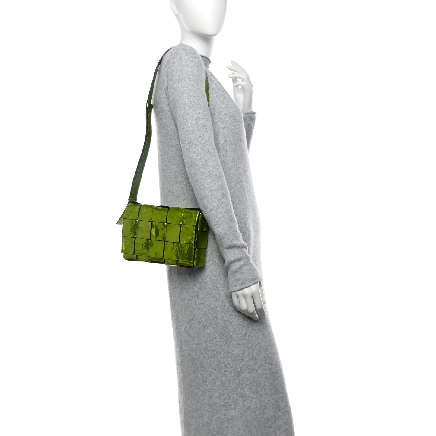 Metallic Crushed Calfskin Maxi Intrecciato Cassette Crossbody Bag Chlorophyll