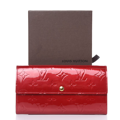 Louis Vuitton Vernis Sarah Wallet Pomme D'Amour 11 of 11
