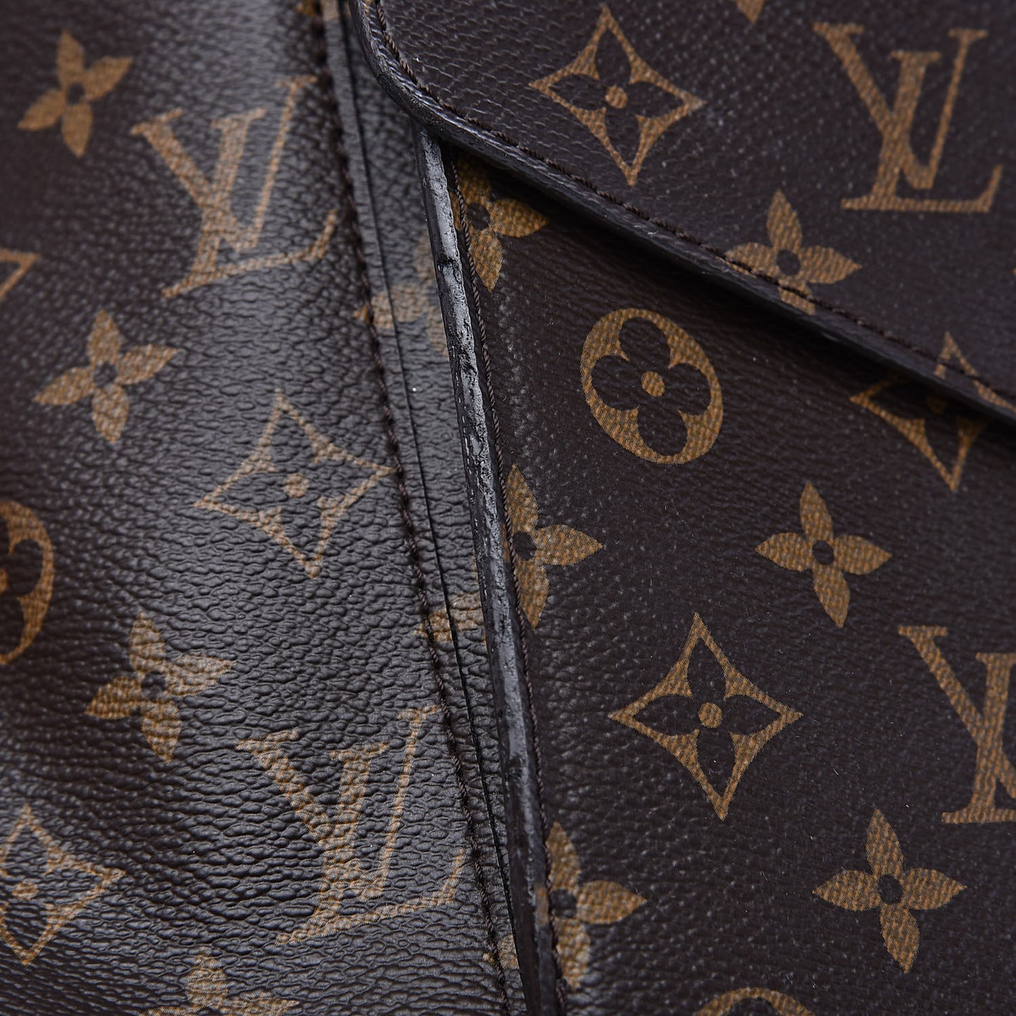 Monogram Metis