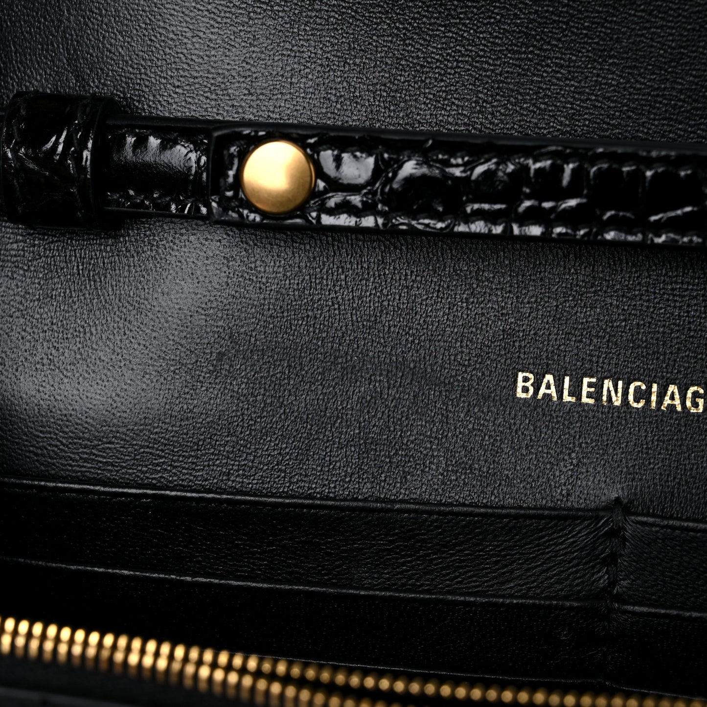 Shiny Calfskin Crocodile Embossed Hourglass Chain Bag Black