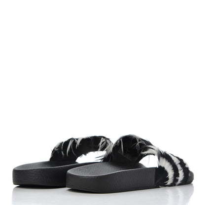 Valentino Garavani Rubber Feather Pool Slide Sandals 37 Black White 4 of 8