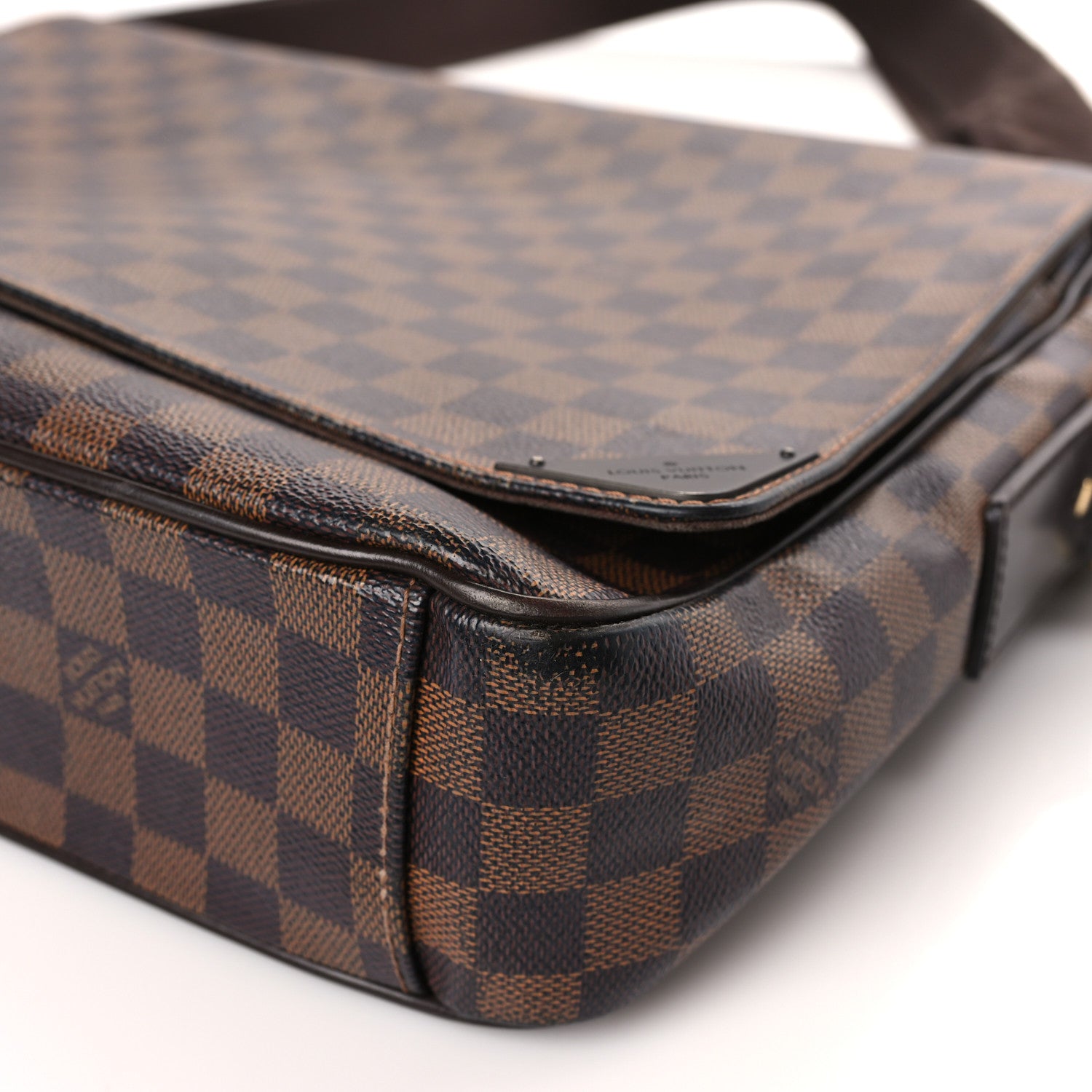 Louis Vuitton Damier Ebene Shelton GM 8 of 9