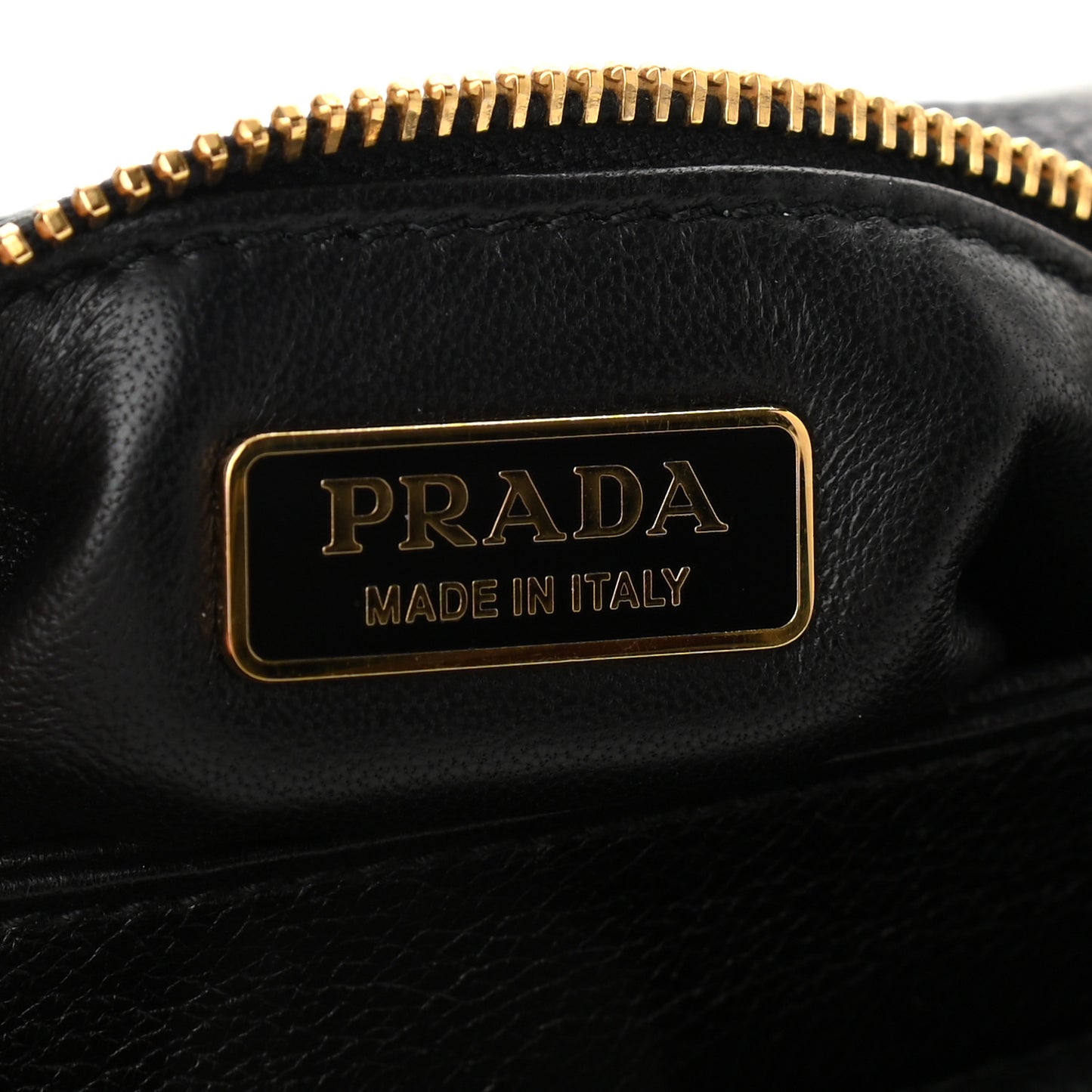 Vitello Daino Hawaii Crossbody Bag Black