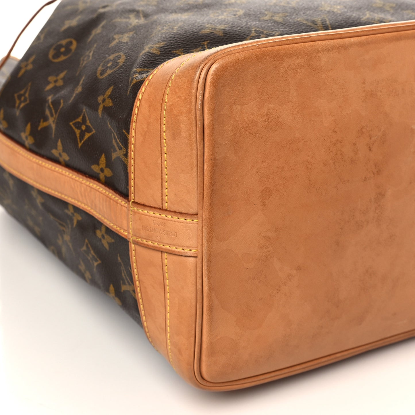 Monogram Noe