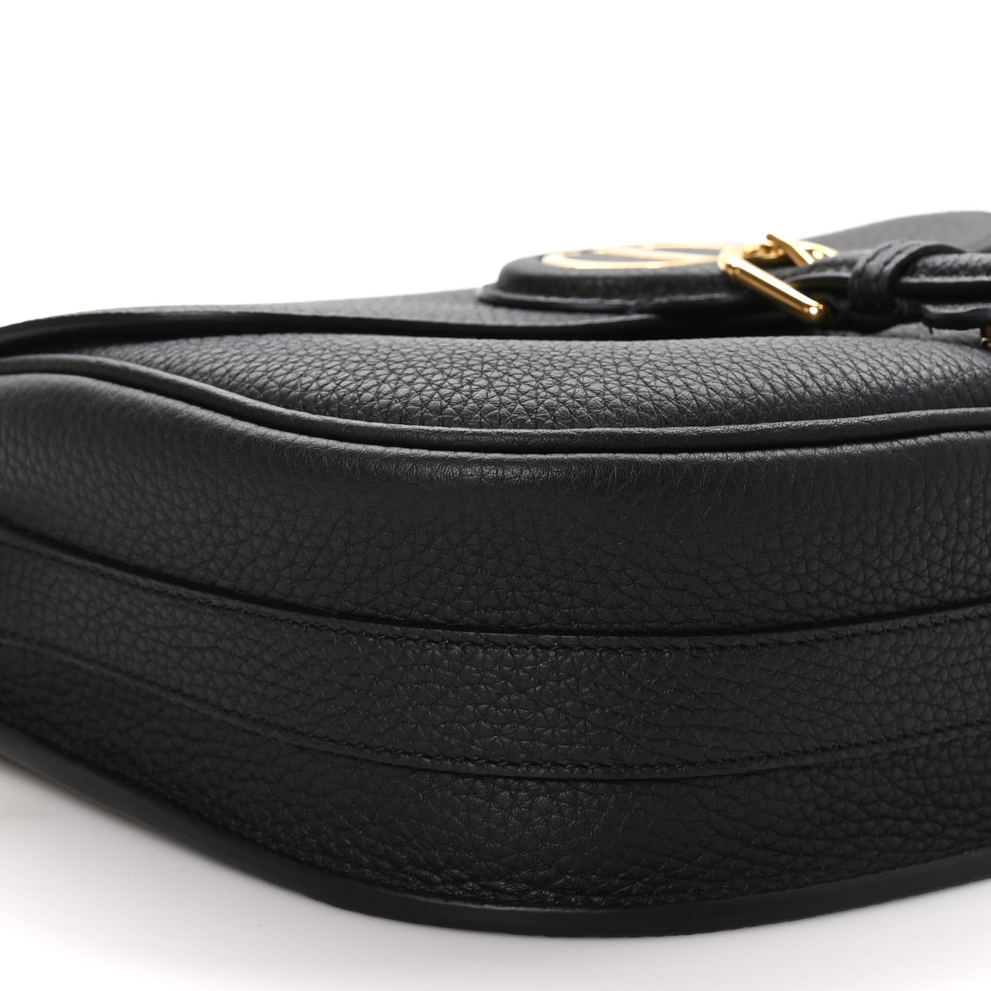 Grained Calfskin Medium Bobby Flap Black