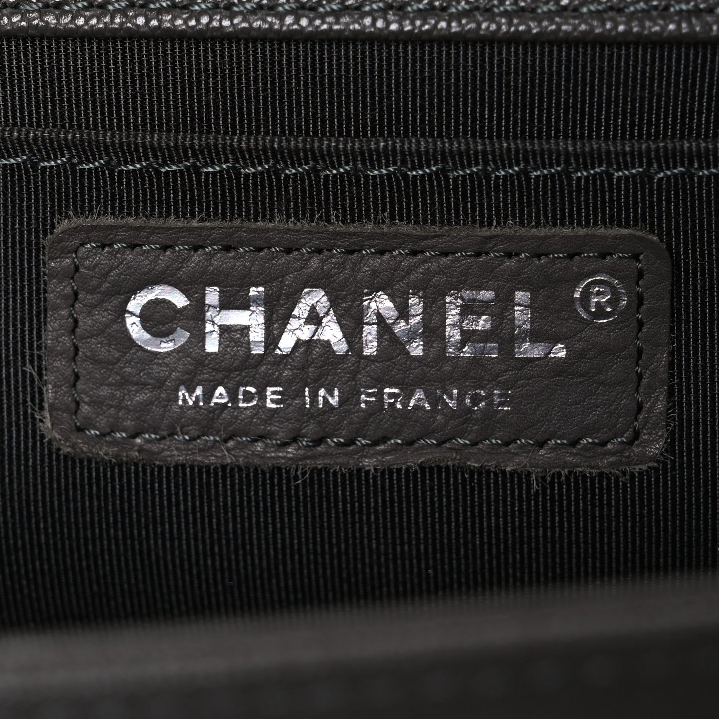 Caviar Quilted Medium Boy Flap Dark Grey