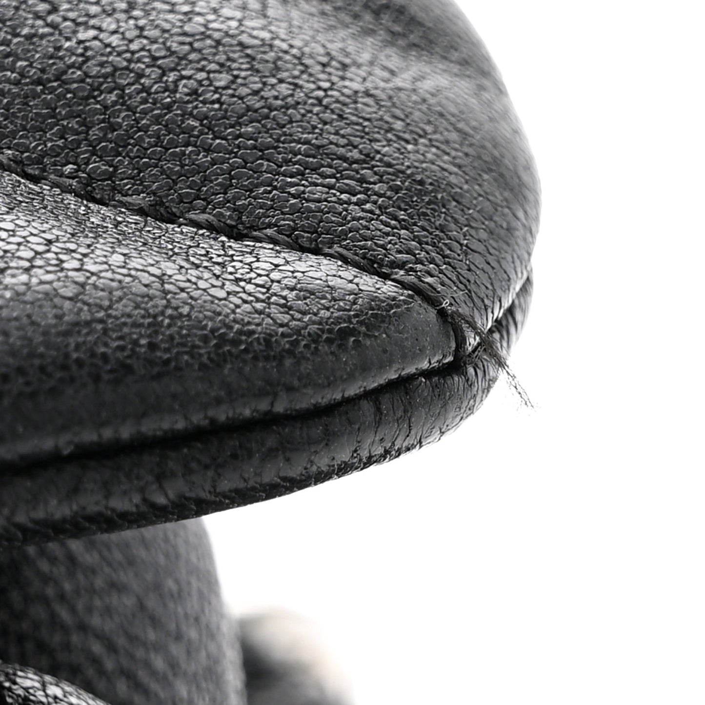 Washed Lambskin Quilted Medium Chain Around Messenger Black