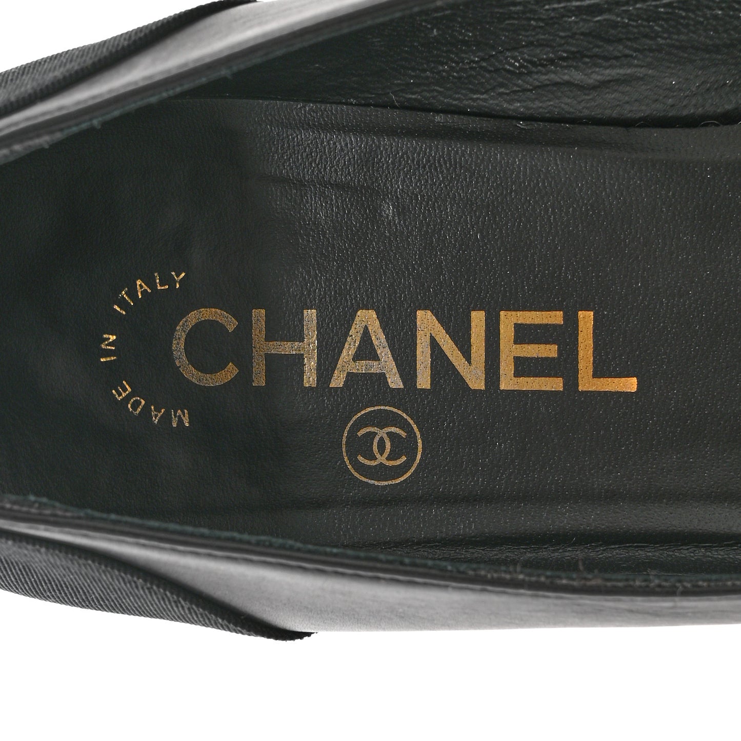 Lambskin Patent Cap Toe Low Heel Chain Pumps 37.5 Black