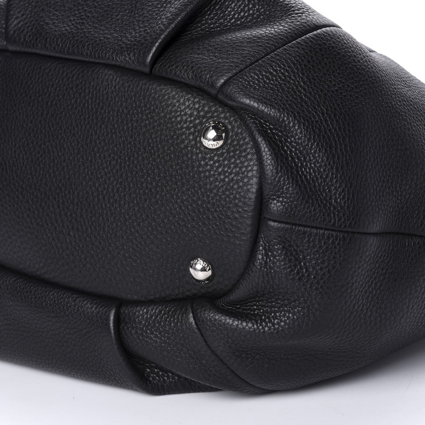 Vitello Daino Shoulder Bag Black
