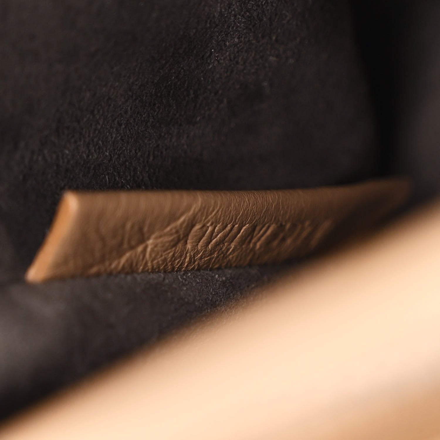 Fendi Shiny Nappa Trapuntata Small DotCom Click Chain Satchel Cuoio 8 of 17