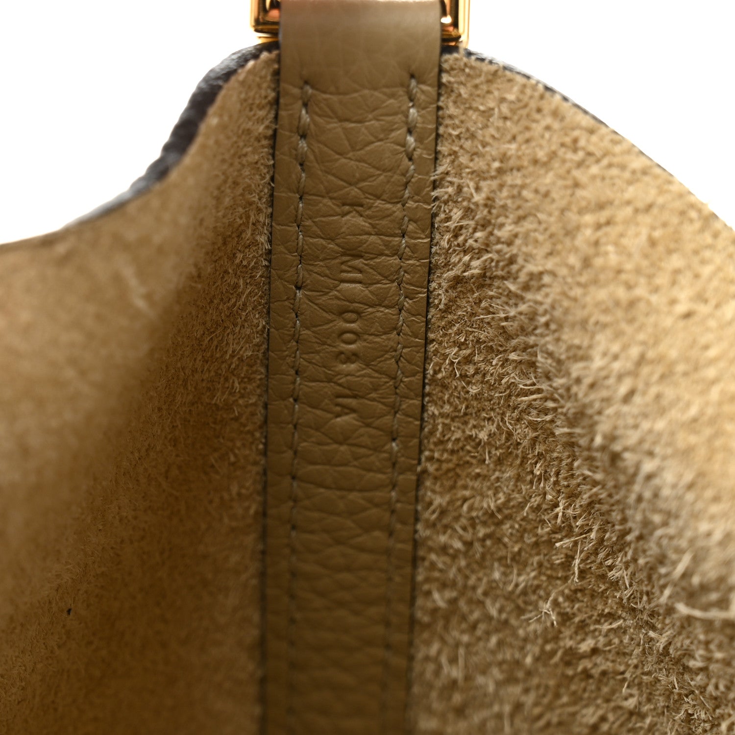 Hermes Taurillon Clemence Picotin Lock 18 PM Trench 1780585