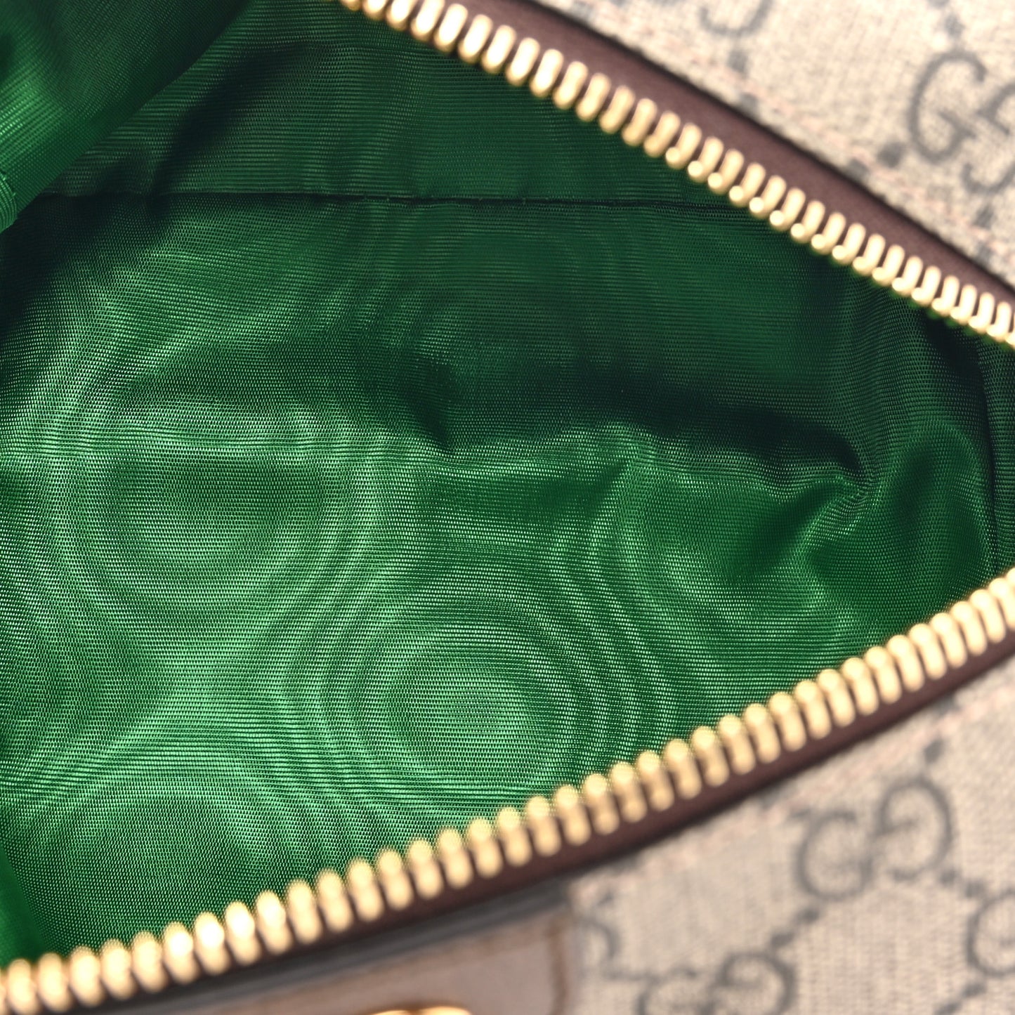 Soft GG Supreme Monogram Calfskin Medium Ophidia Cosmetic Case Beige Ebony New Acero