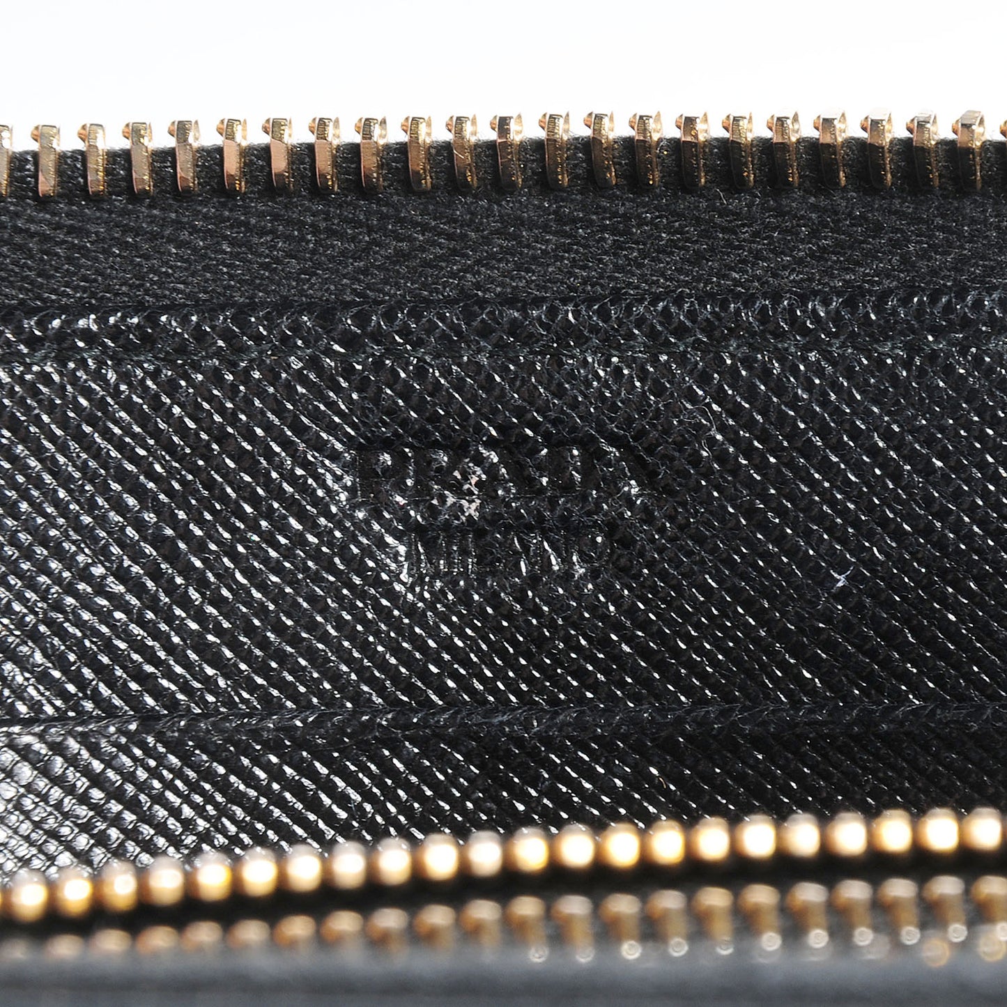 Saffiano Zip Around Wallet Nero Black