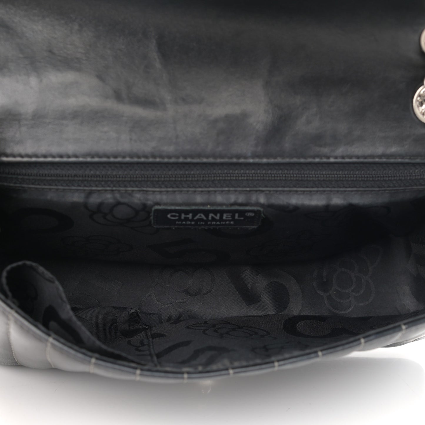 Lambskin Vertical Quilted Medium Single Flap Black
