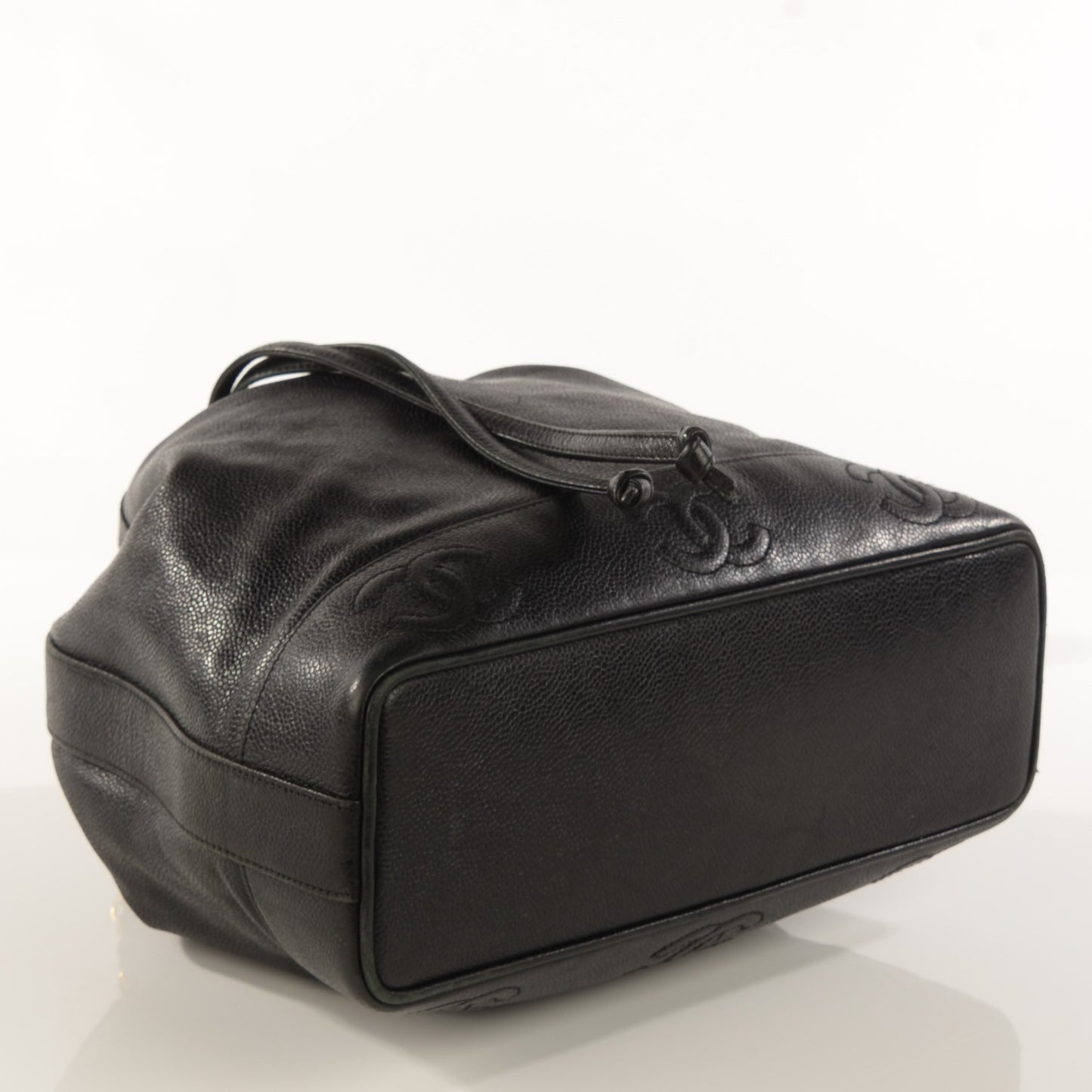 Caviar Drawstring Shoulder Bag Black