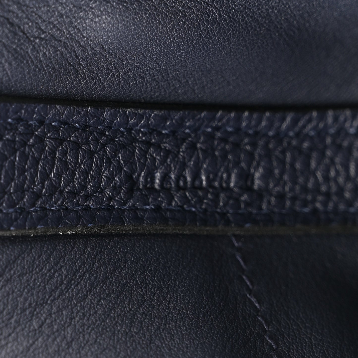 Togo Swift 24/24 35 Bleu Indigo Black