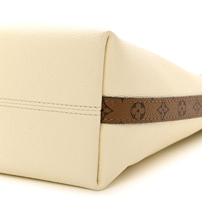 Louis Vuitton Calfskin Multipass Vanille 9 of 9