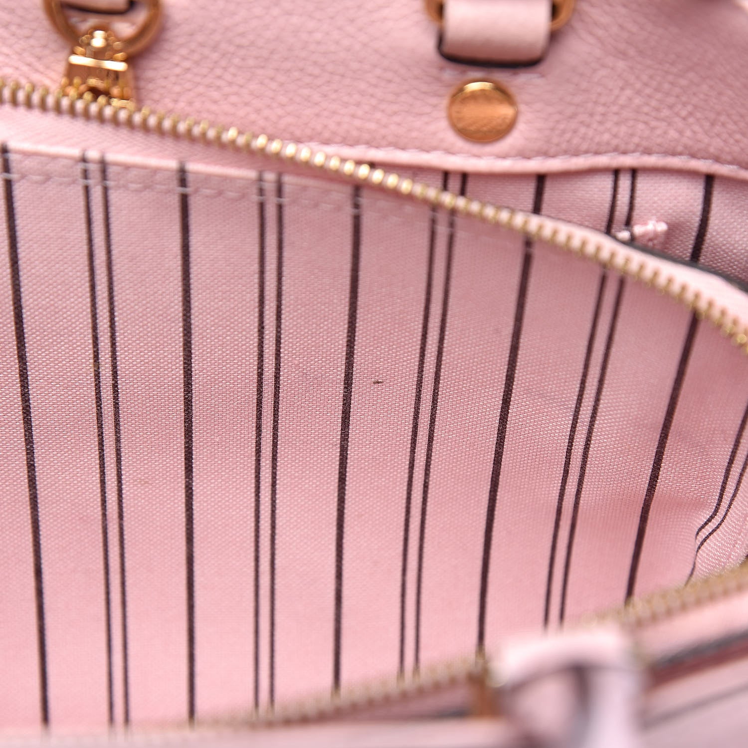 Louis Vuitton Empreinte Montaigne BB Rose Ballerine 10 of 10