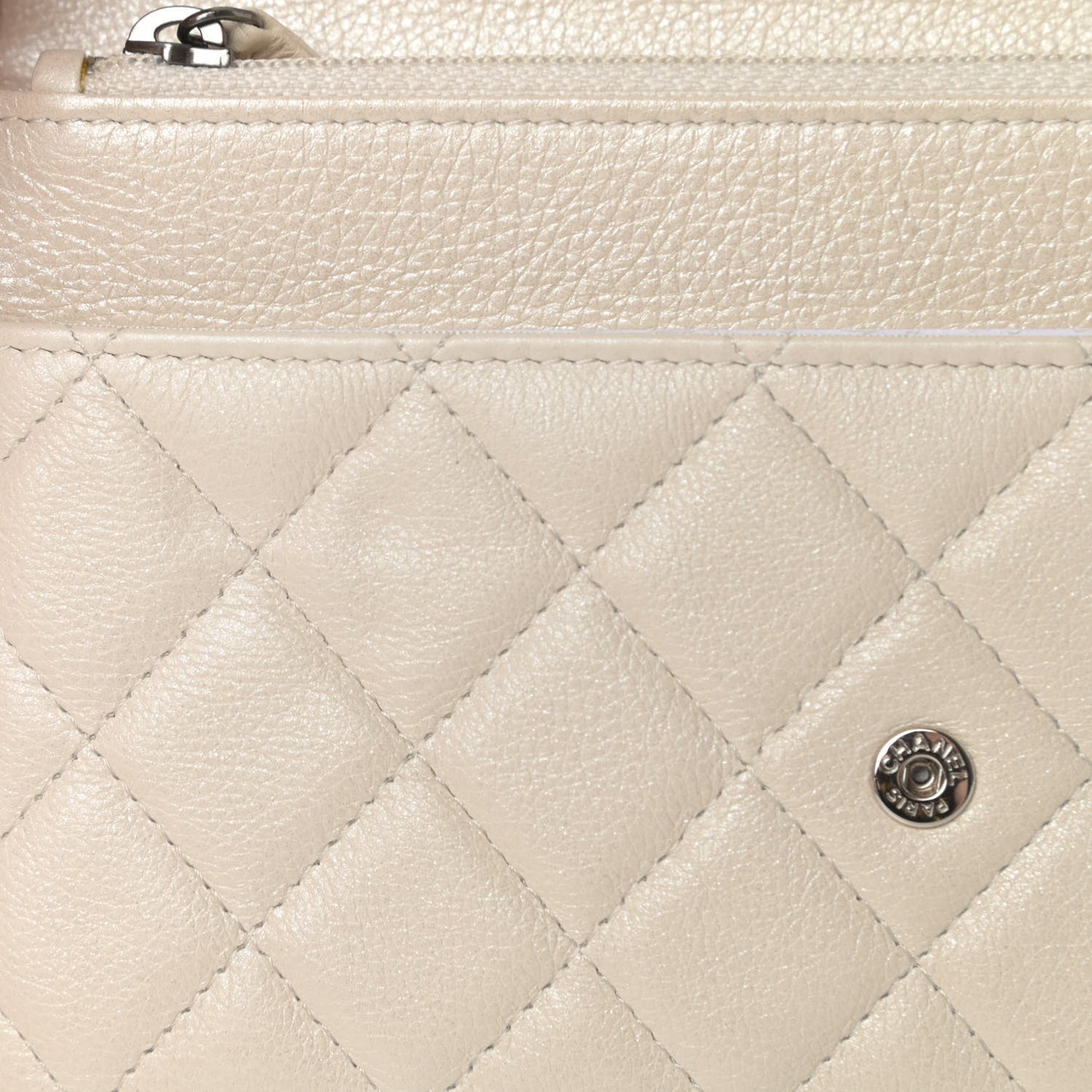 Metallic Calfskin Lucky Charms Casino 2.55 Reissue Wallet On Chain WOC Ivory