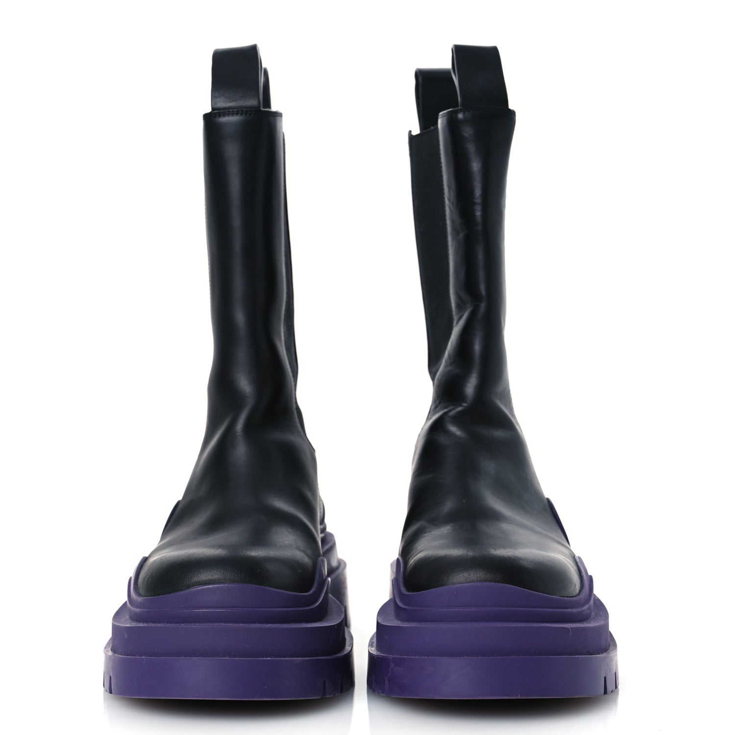 Bottega Veneta Calfskin The Tire Chelsea Boots 38 Black Plum 3 of 13