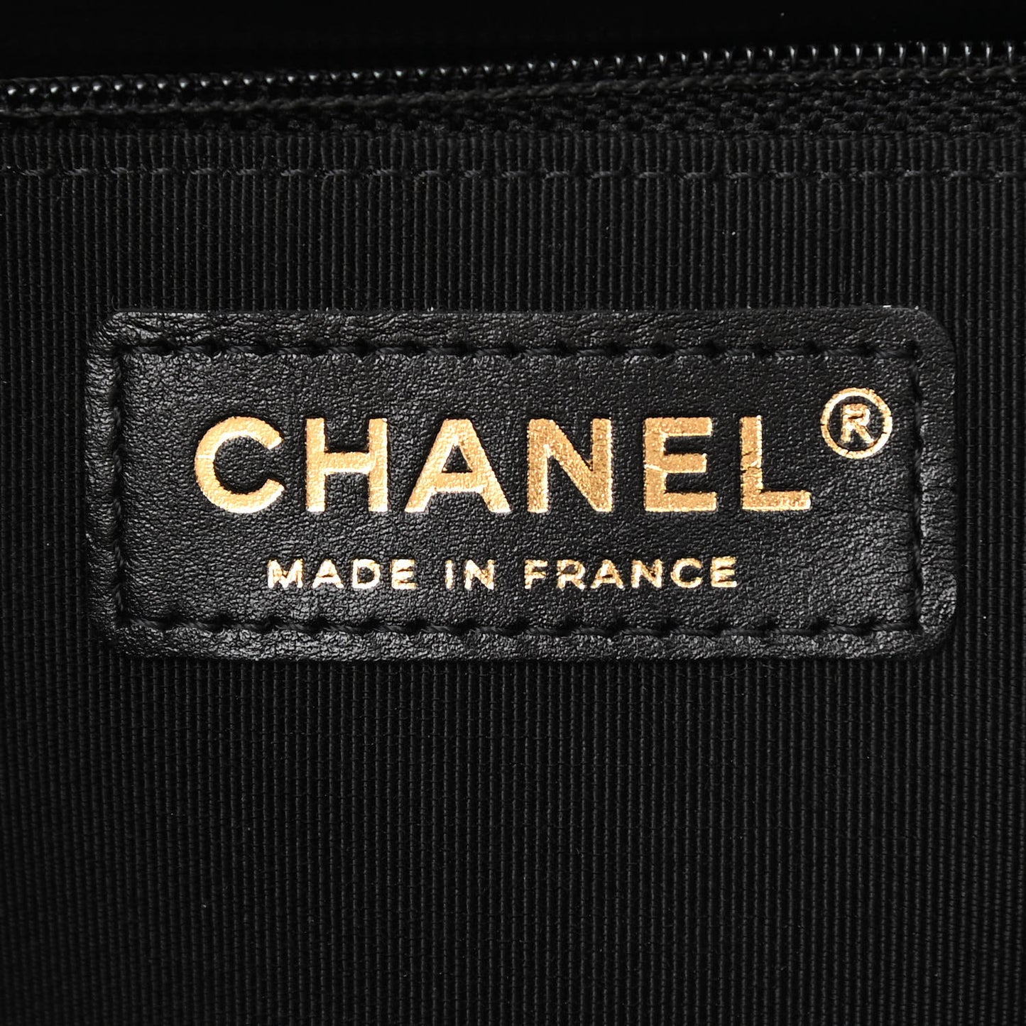 Crumpled Calfskin Quilted Large Chain All Over Flap Bag Black