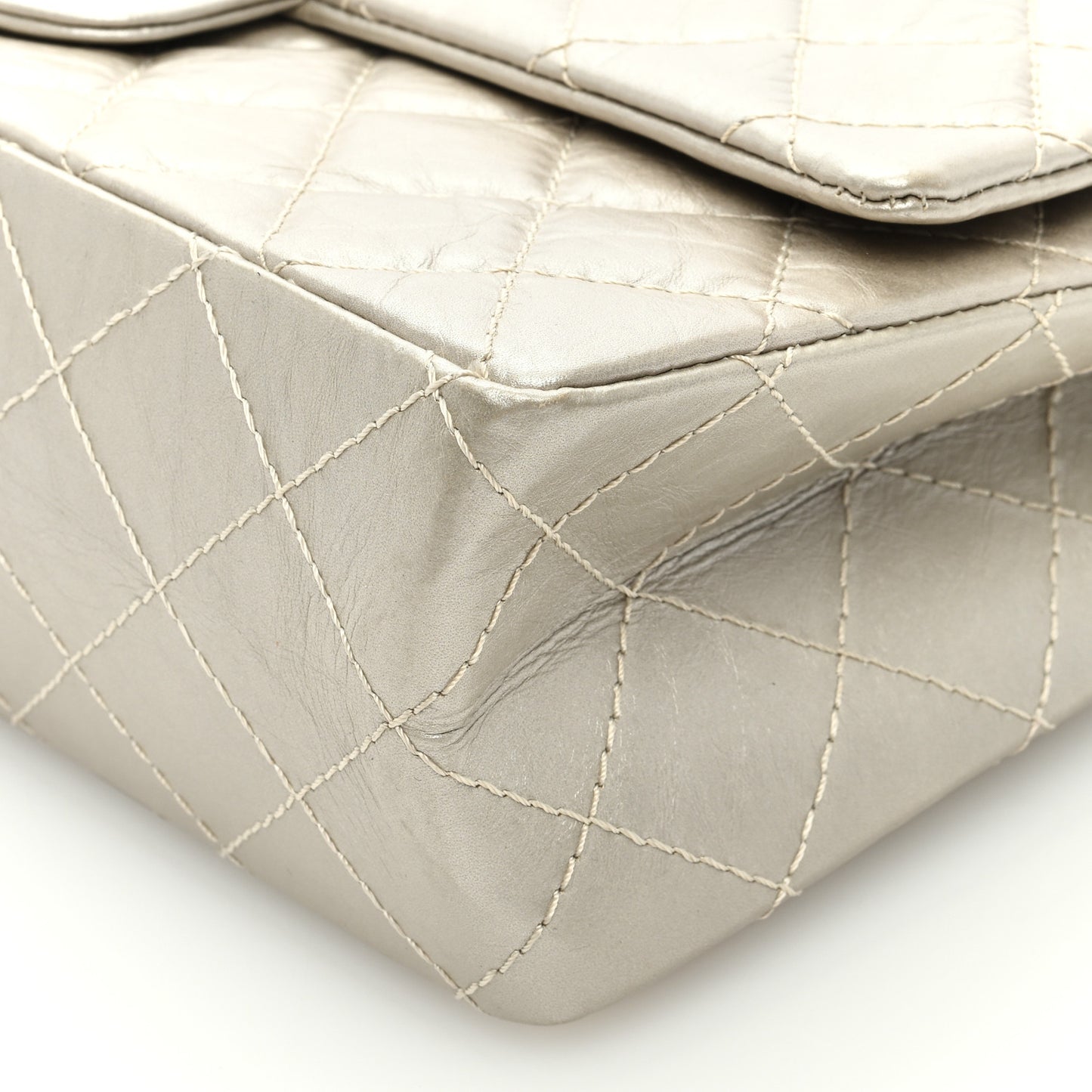 Metallic Aged Calfskin Quilted 2.55 Reissue 226 Flap Pale Gold