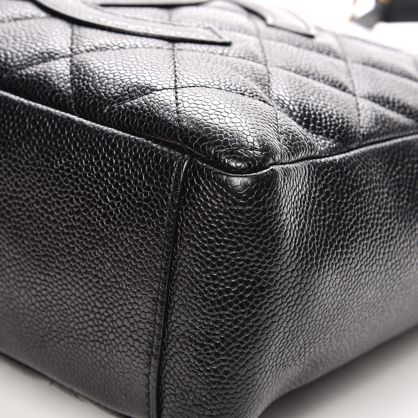 Caviar Quilted Petit Shopping Tote PST Black