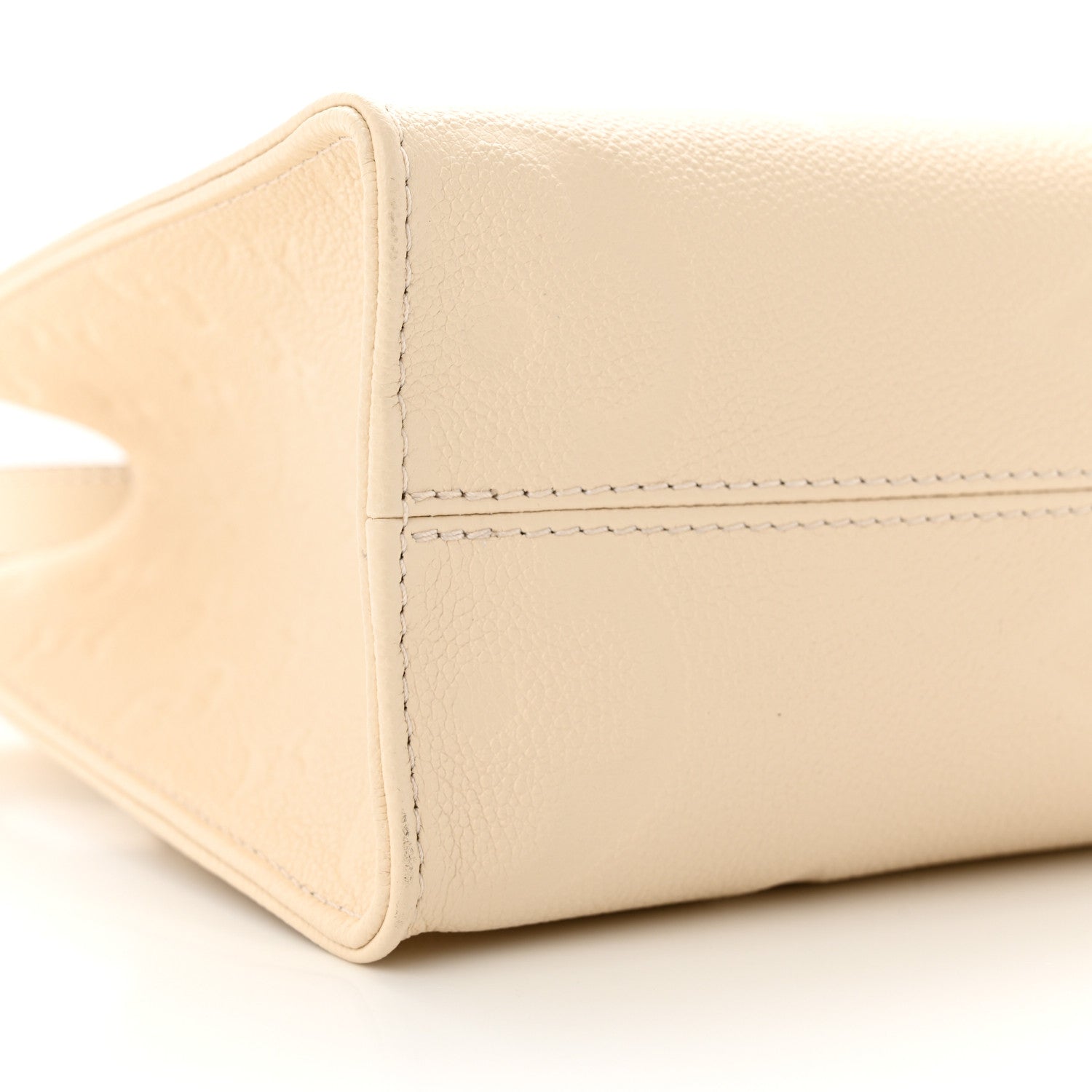 Louis Vuitton Empreinte Monogram Giant Onthego PM Cream Beige 8 of 9