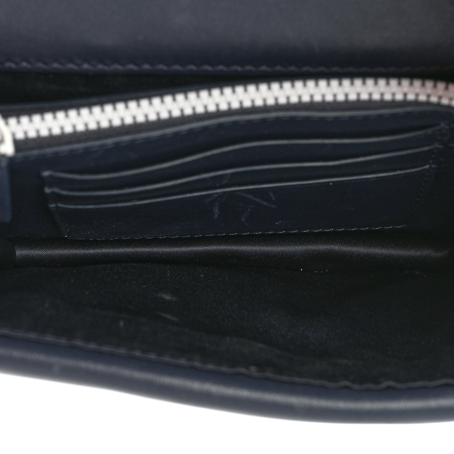 Vitello Colorblock Free Rockstud Wallet on Chain Marine Optic White