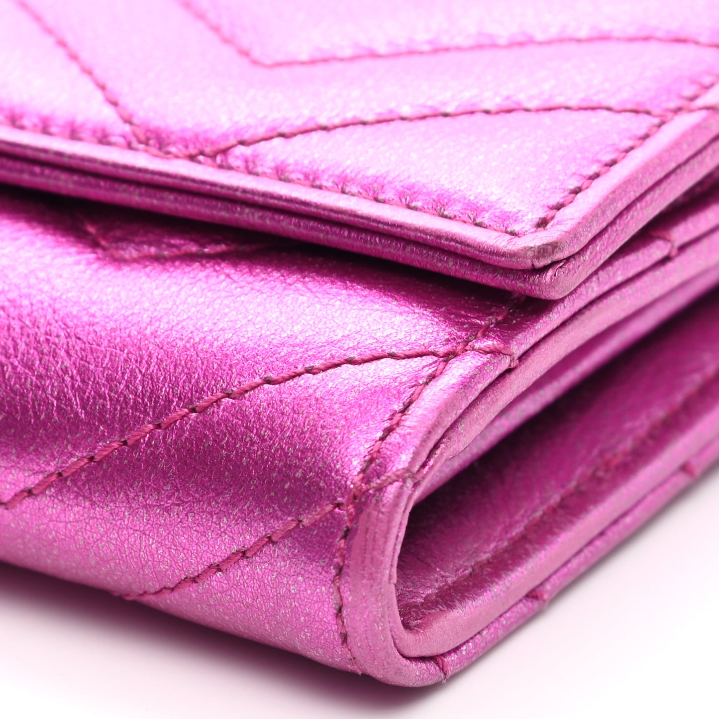 Metallic Calfskin Matelasse Crystal GG Marmont Continental Wallet Fuchsia