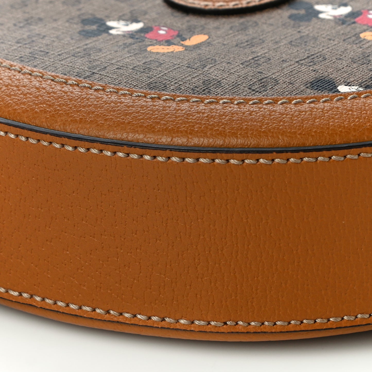 X DISNEY Mini Vintage GG Supreme Monogram Mickey Mouse Round Shoulder Bag Beige Vintage Sun Oil
